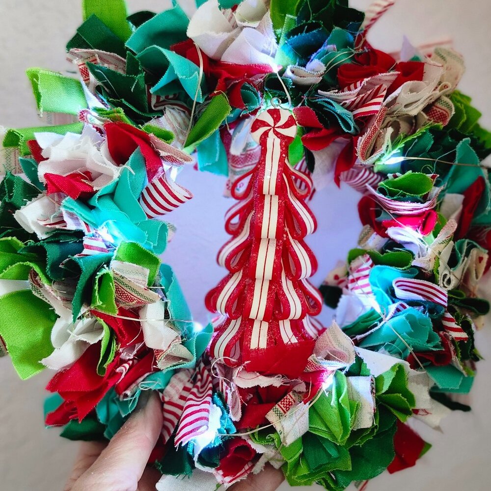 Rag Wreath Red Green 6"
